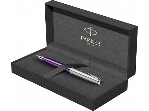 Шариковая ручка Parker Sonnet Essentials Violet SB Steel CT, цвет чернил black, перо: M, в подарочной упаковке. - рис 4.