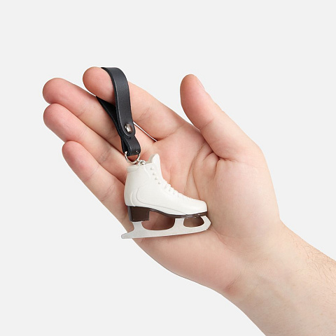 Брелок «Фигурный конек», белый - рис 6.