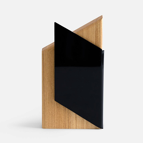 Стела Majestas - рис 3.