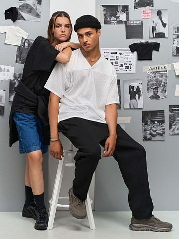 Футболка унисекс Nino с V-образным вырезом, белая - рис 8.