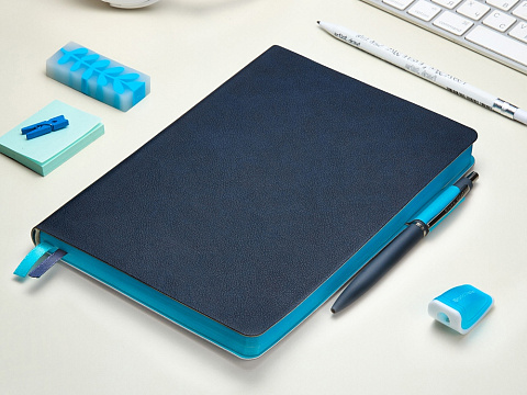 Ежедневник А5 датированный Boston 2027, темно-синий с голубым обрезом - рис 12.